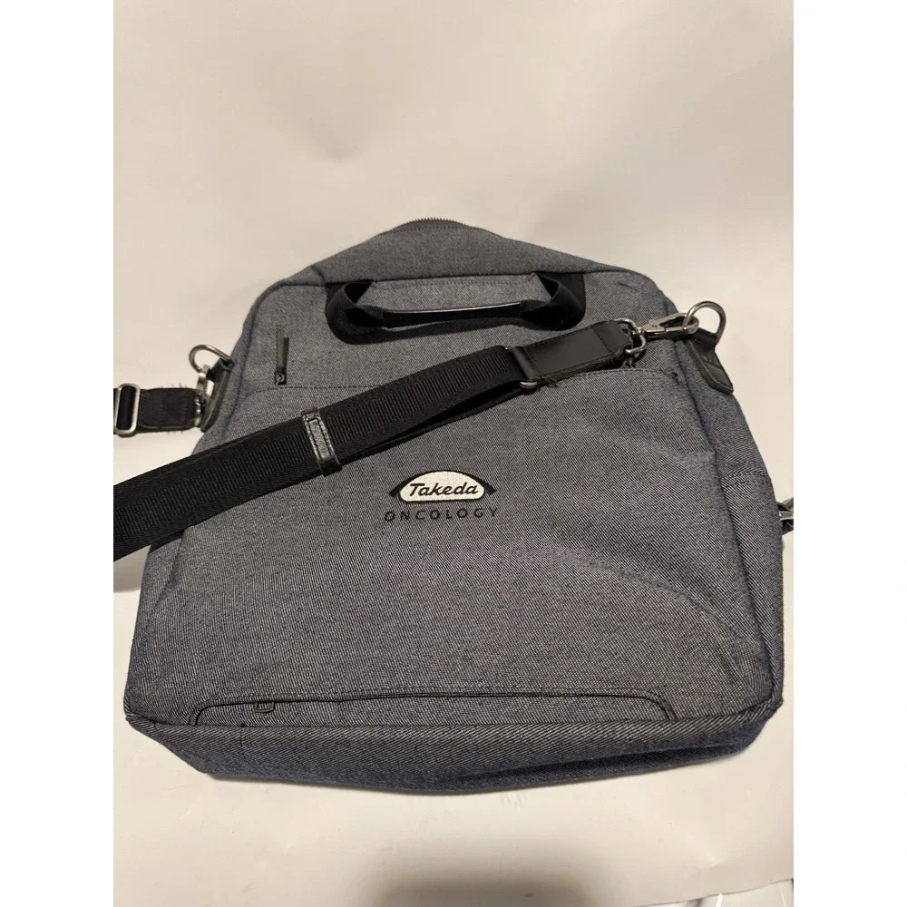 Tumi Dalston Ashwin Tote, Gray Color, Good Condition, Messenger Model 61008MGR